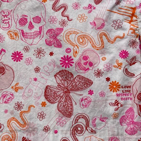 Y2K 'Fine' Mini Skirt Size Small Pink Graffiti Skulls Butterflies - Picture 5 of 9